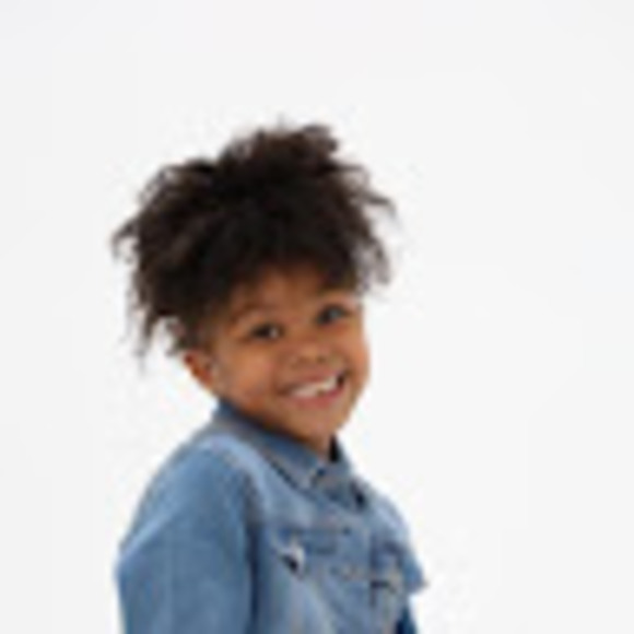 Meet your Posher, Jyselle - Picture 1 of 1